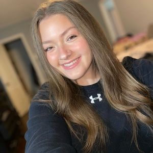 Meet your Posher, Michaela